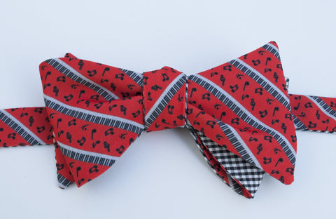 Piano Key Stripe with Notes Bow Tie - red