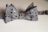 Wine Print Bow Tie - grey
