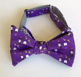 Wine Print Bow Tie - grey
