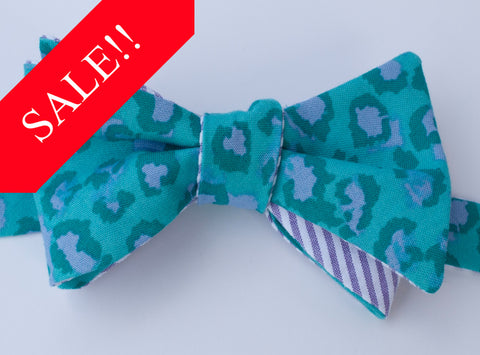 Turquoise Cheetah Bow Tie